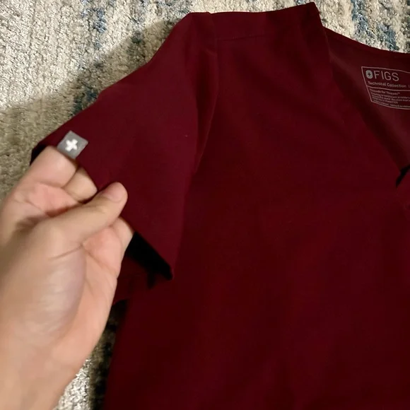 FIGS Scrub Top - Picture 2 of 7